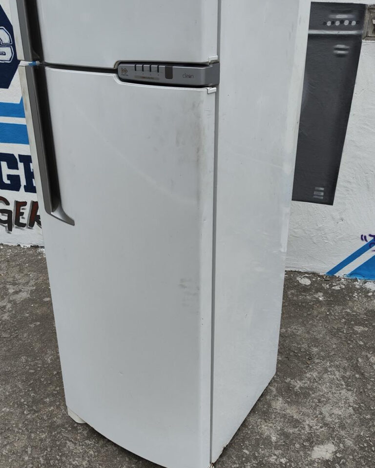 Conserto de Geladeira em Interlagos: Soluções Rápidas e Preços Justos